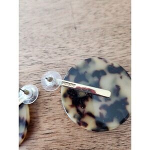 Round Tortoise Shell Drop Earrings Gold Tone Post Back Classic Chic